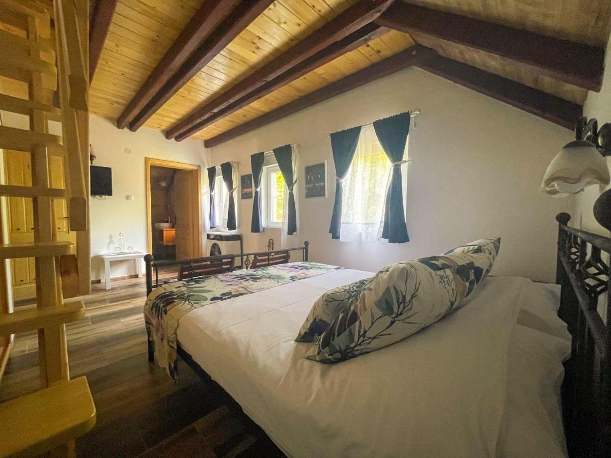 Vila Davidovic-Fruska Gora Mandelos Exteriör bild